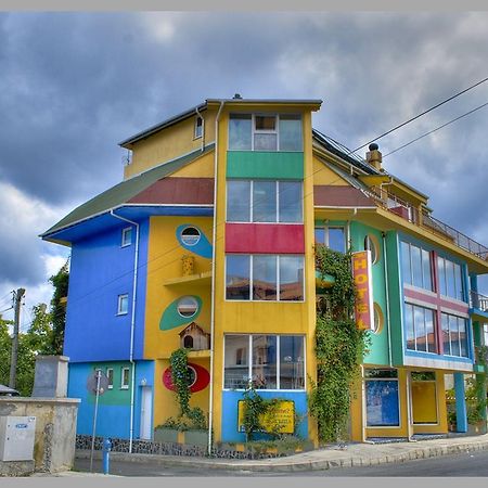 The Colourful Mansion Hotel Ahtopol Bagian luar foto